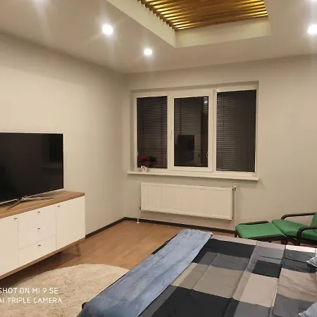 Modern Apartment; Free Fitness Club; Free Parking דירה